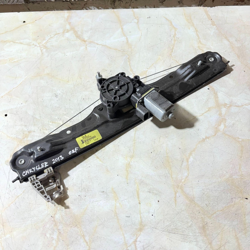 CHRYSLER 2013 5 DOOR WINDOW REGULATOR & MOTOR FRONT RIGHT SIDE