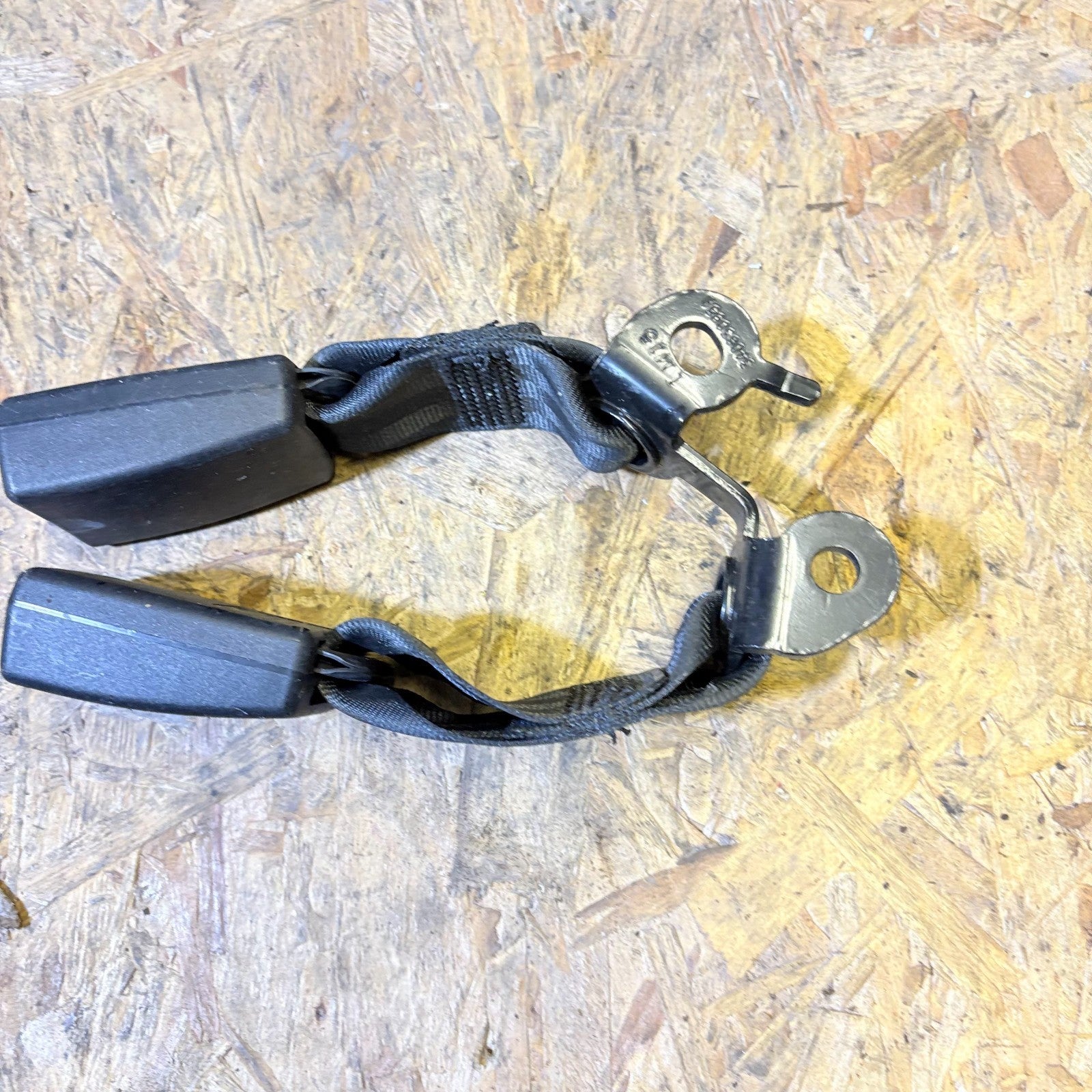 Citroen C3 Mk1 2002-2011 Left Passenger Nearside Rear Seat Belt Stalk Buckle