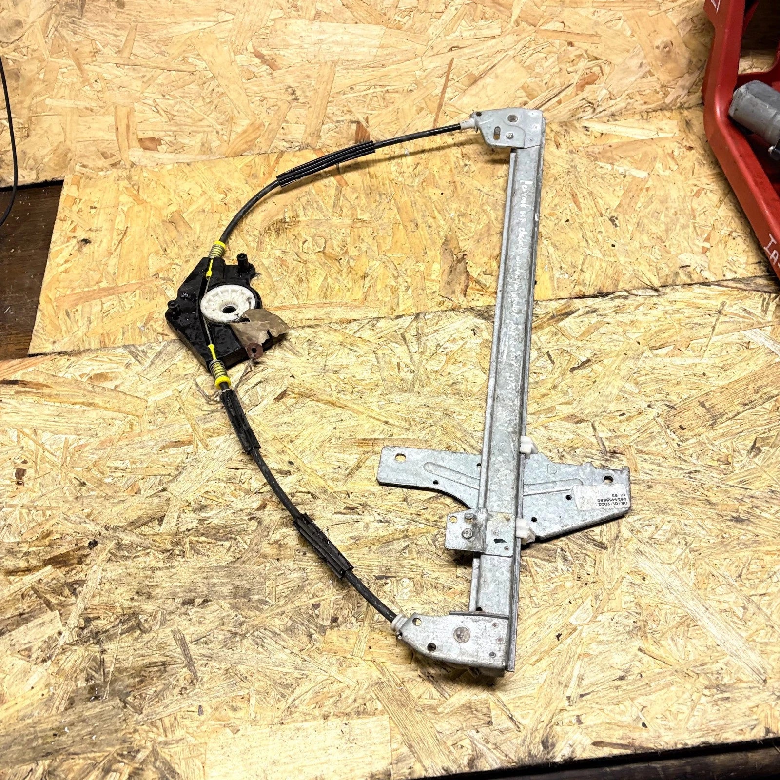 Peugeot 307 5 Door 2001-2009 Front Right Window Regulator No Motor 9634455880