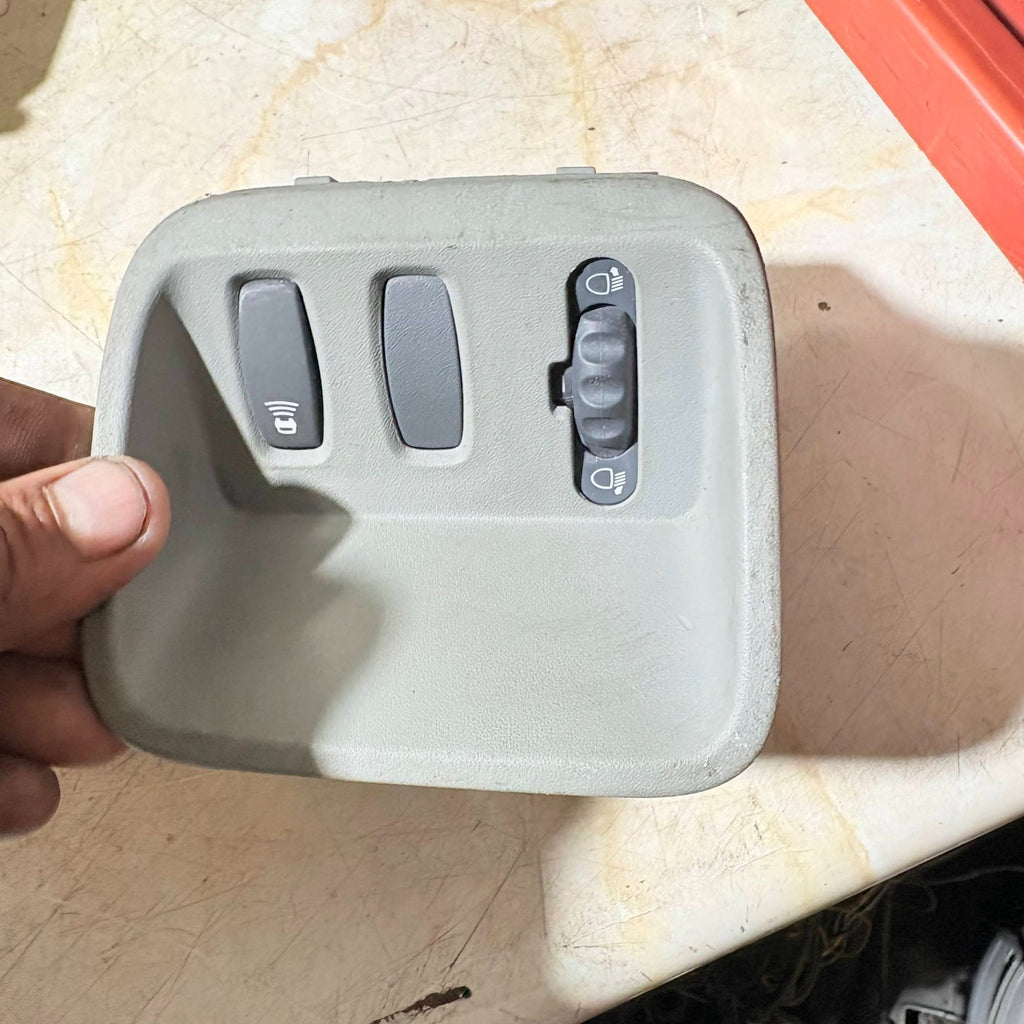 2001-2014 RENAULT PRIMASTER HEADLIGHT ADJUSTER SWITCH 8200020063