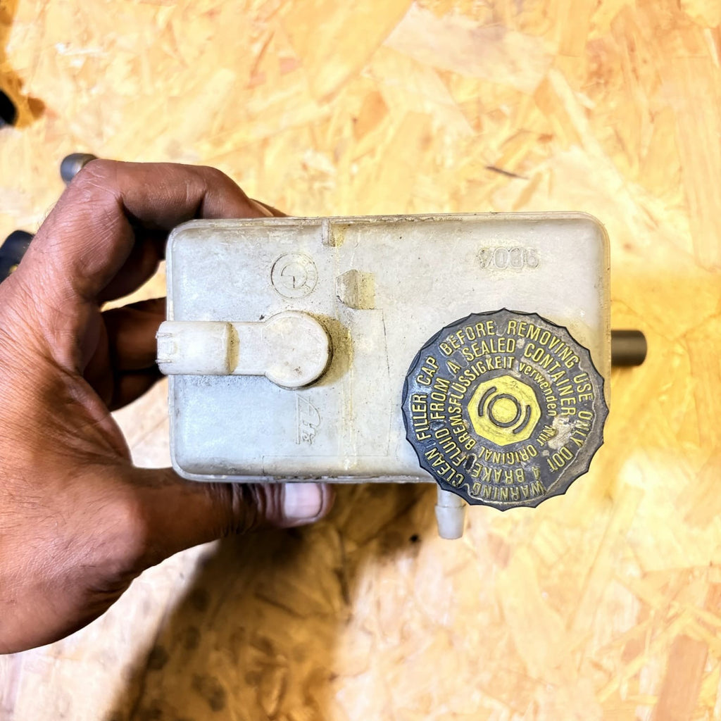 BMW 3-Series E46 Brake Master Cylinder 0335088445, 03.3508-8445 #1540668-12