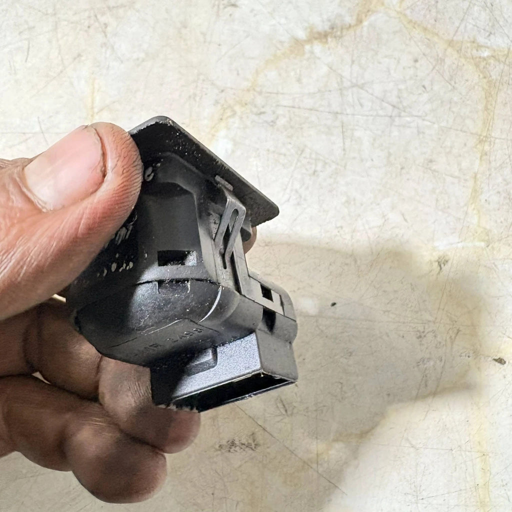 LR Discovery Mk2 Freelander FL1 Wing Mirror Control Switch NonFolding AMR2498
