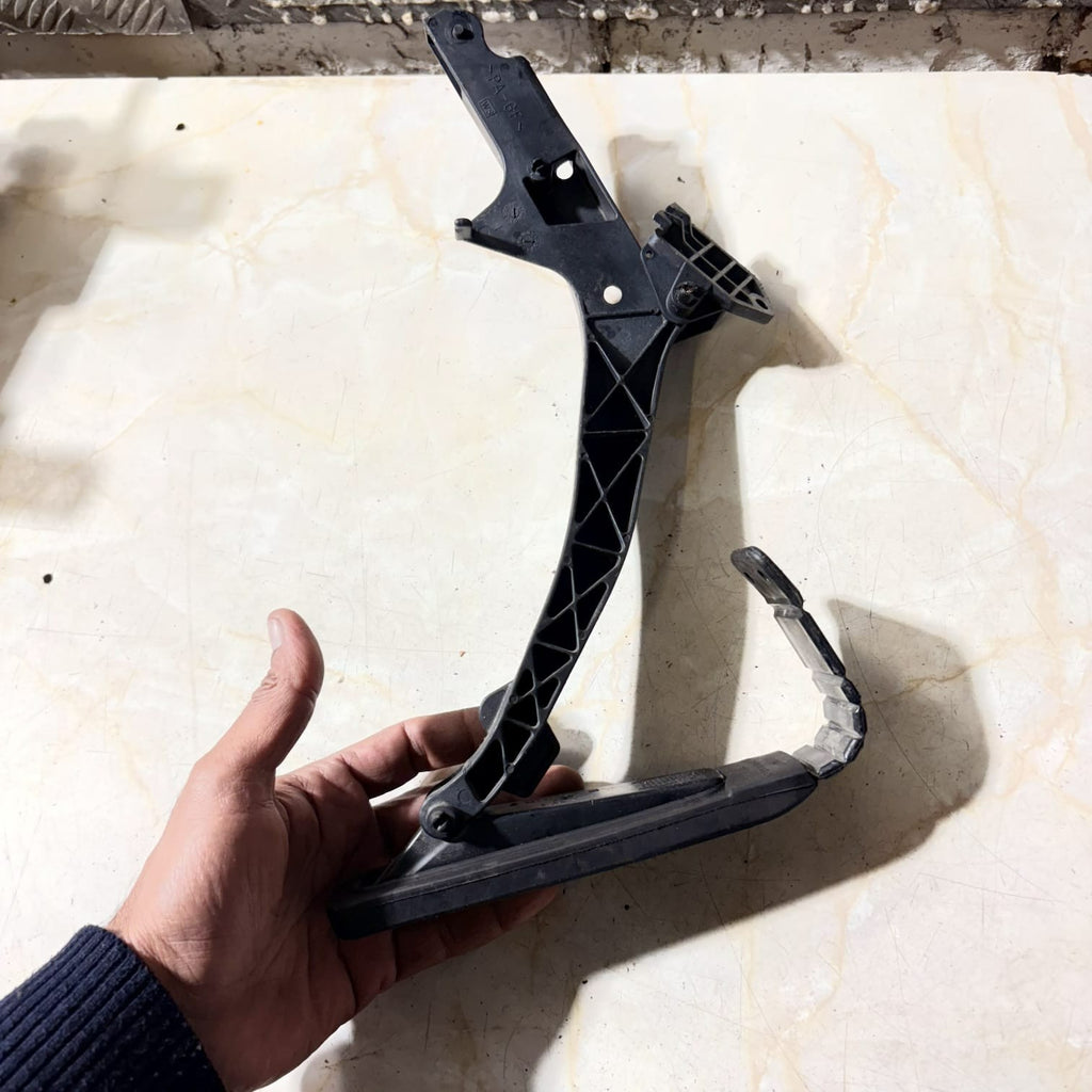 Mercedes E Class Accelerator Throttle Pedal 1243011320 W210 2.3 Petrol