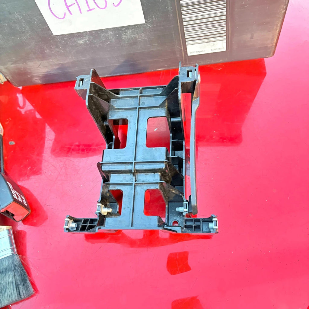 Range Rover 2011 Centre Console Frame Support