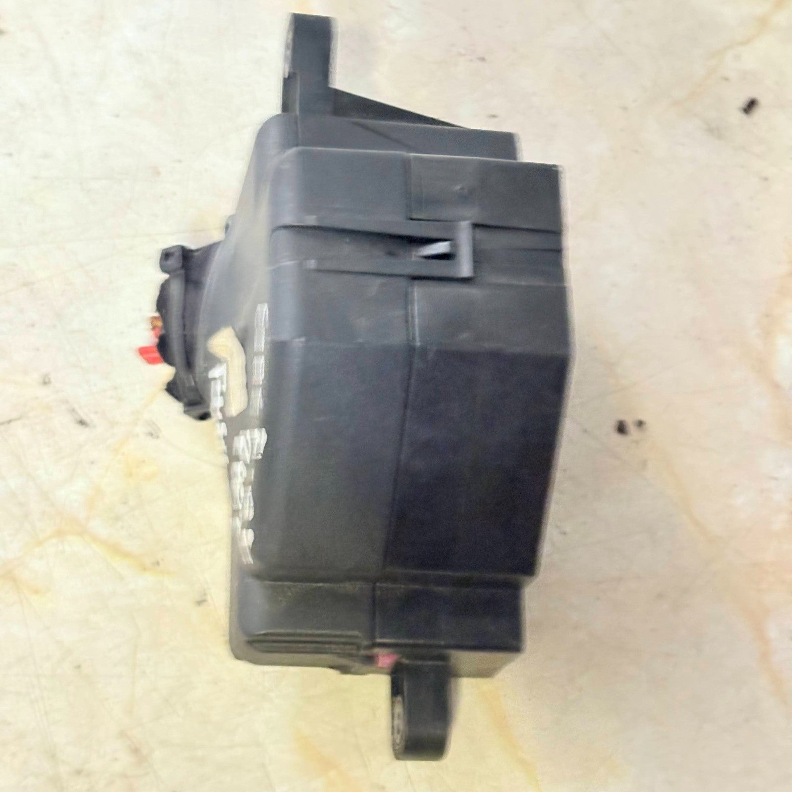 VOLKSWAGEN GOLF GT 2009 FUSE BOX BOARD