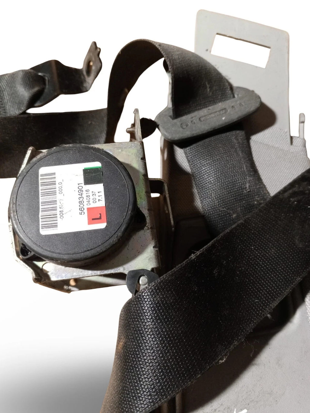05 VAUXHALL ASTRA N/S FRONT LEFT SEAT BELT 560834901 A109 V