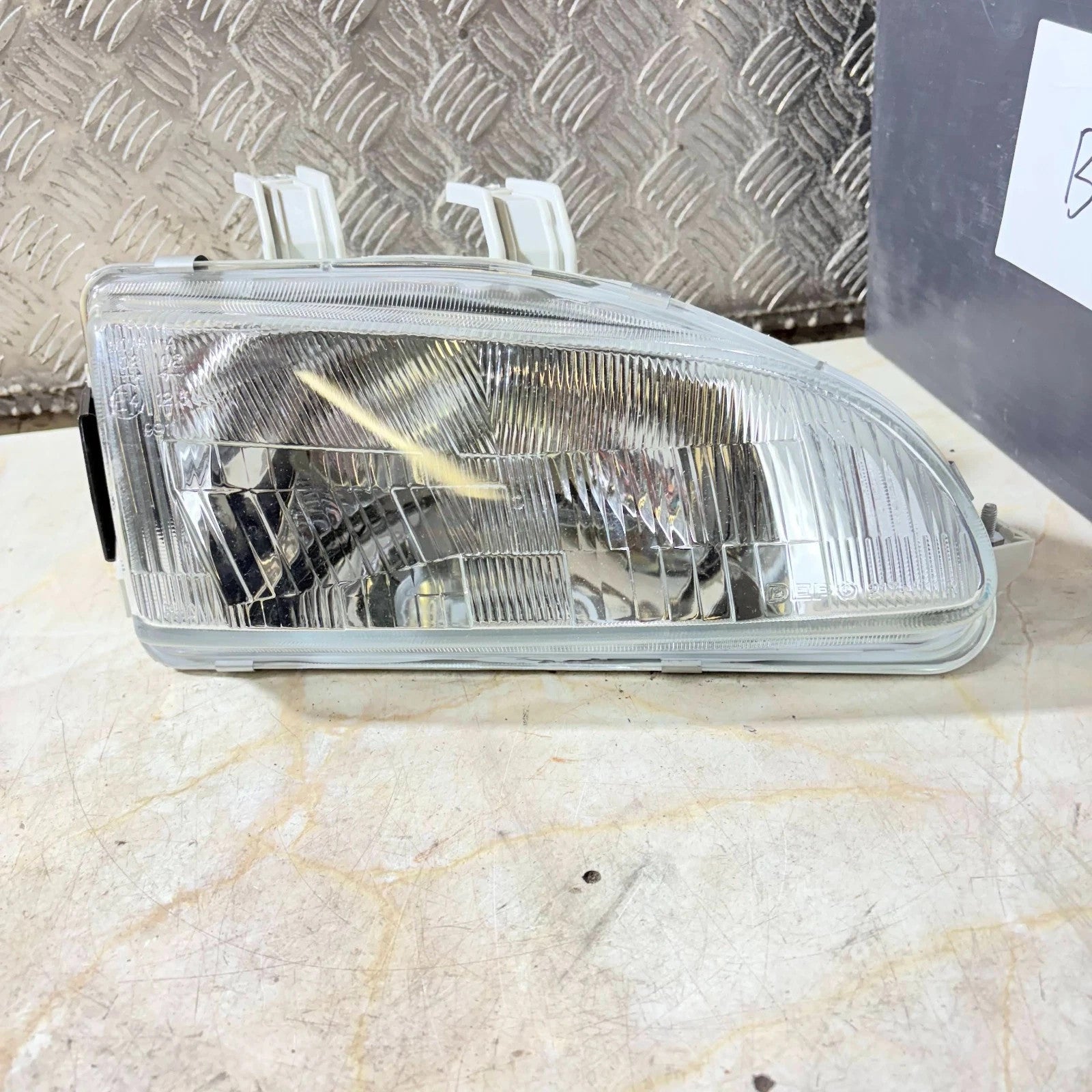 Honda Civic EG/EH Saloon Headlight Headlamp DEPO 217-1111 1991-1995
