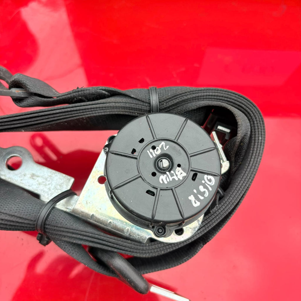 BMW 3 Series E90 LCI Rear Left Seat Belt Retractor Black 72117245883 617531700