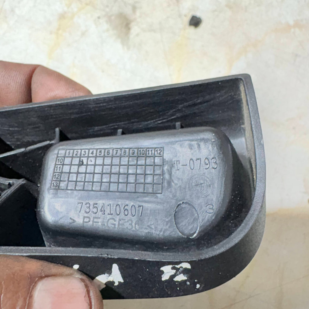 PEUGEOT BIPPER BIPPER NEMO QUBO BONNET RELEASE HANDLE 2017 735410607