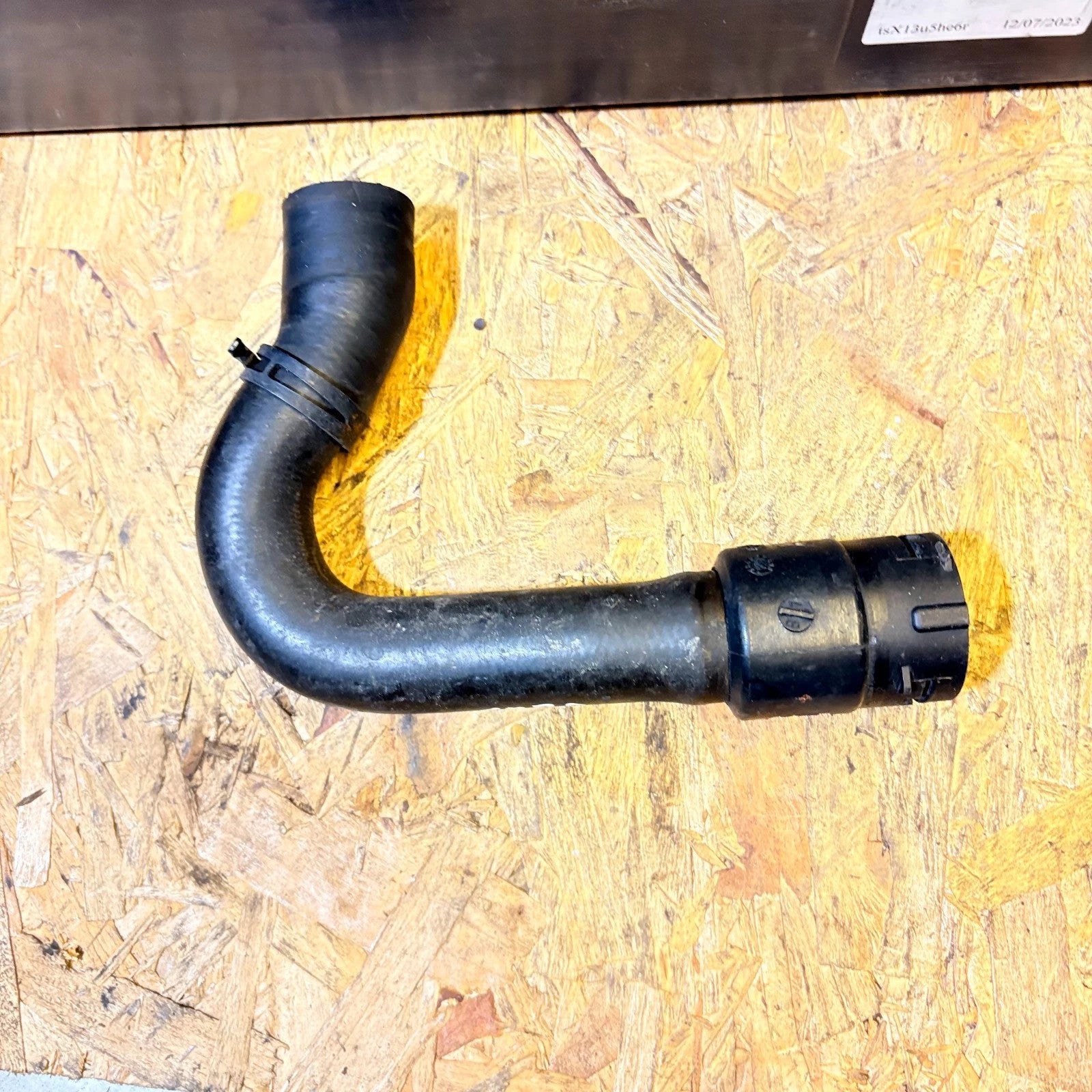 A4 B6 B7 QUATTRO 2001-2008 UPPER RADIATOR COOLANT HOSE PIPE 8E0121101AA