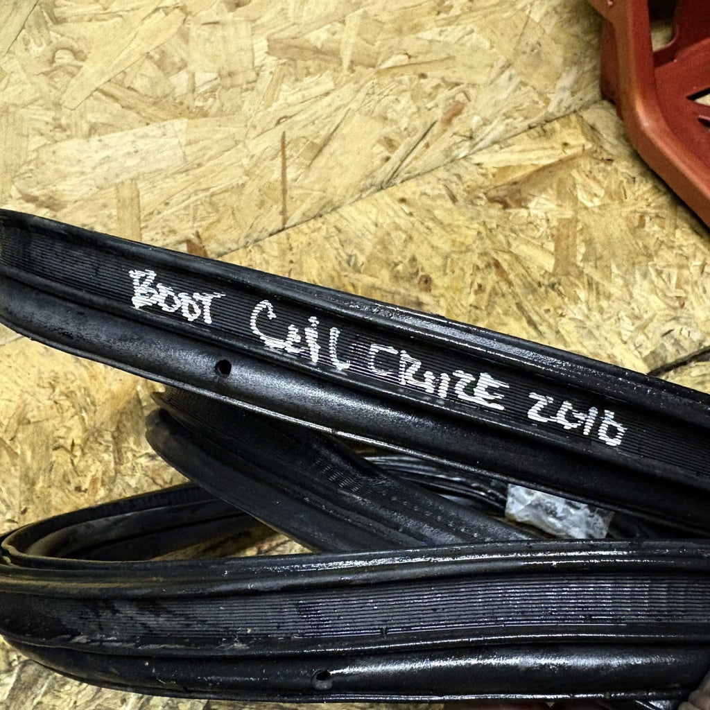 Chevrolet Cruze 2011-2016 Boot/Trunk Door Rubber Seal Weatherstrip
