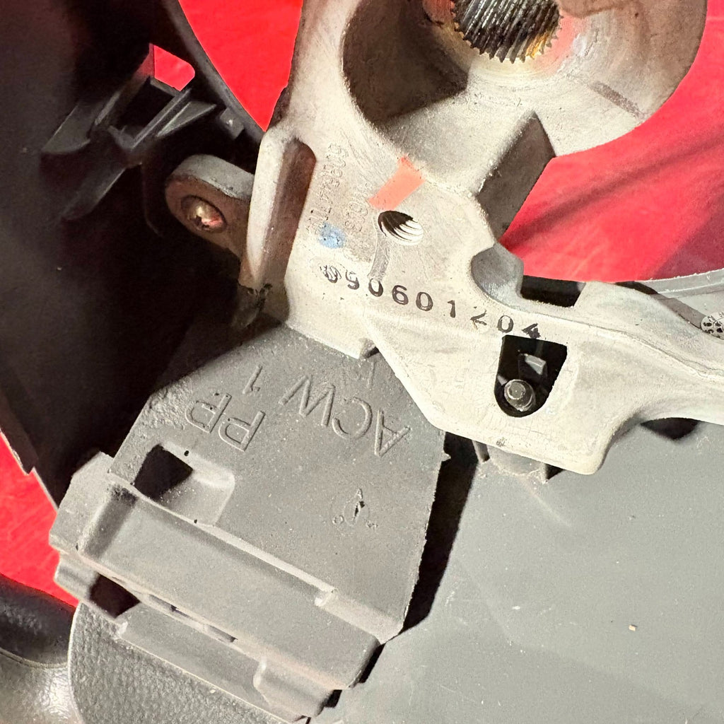608644700B Sport Steering Wheel for NISSAN PIXO