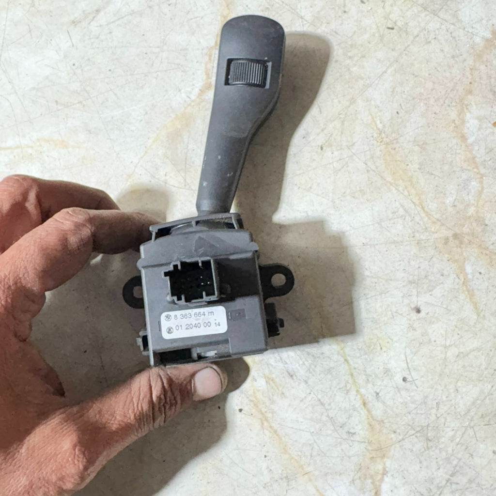 BMW 320D CONVERTIBLE WIPER STALK SWITCH 8 363 664 M