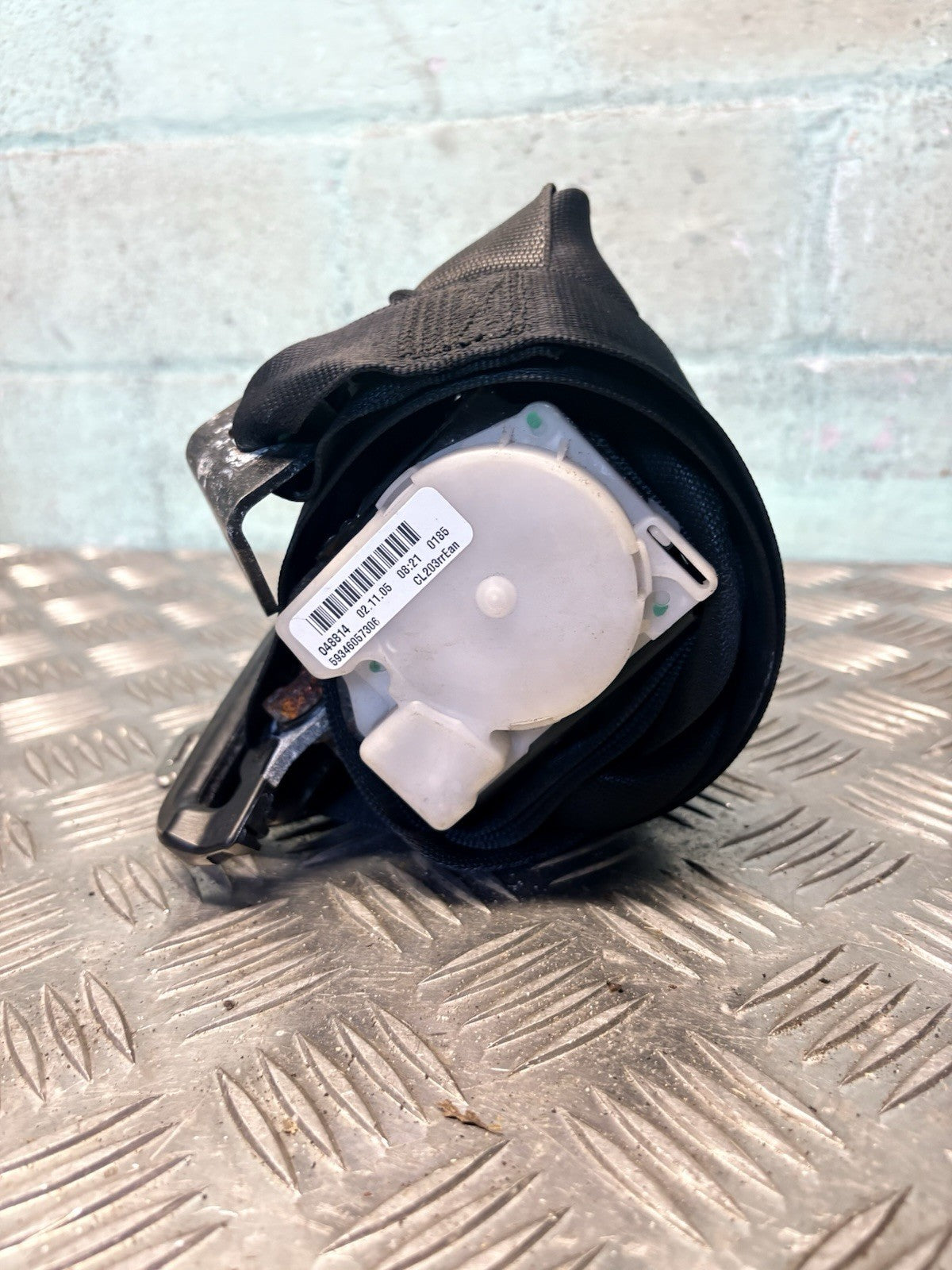 Mercedes C Class Coupe C203 Seat Belt Rear Driver Side A2038609085