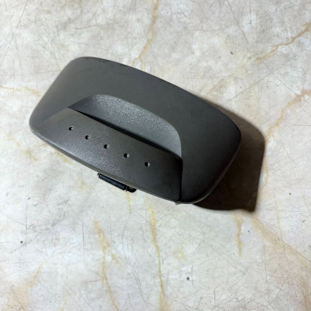 2001-2006 Hyundai Santa Fe Rear Center Console Ash Tray Ashtray Assembly