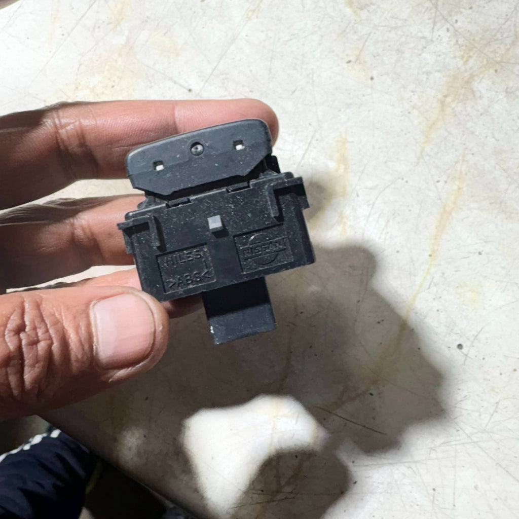 Nissan Murano Z50 2003?2007 Diff Lock 4WD Control Switch