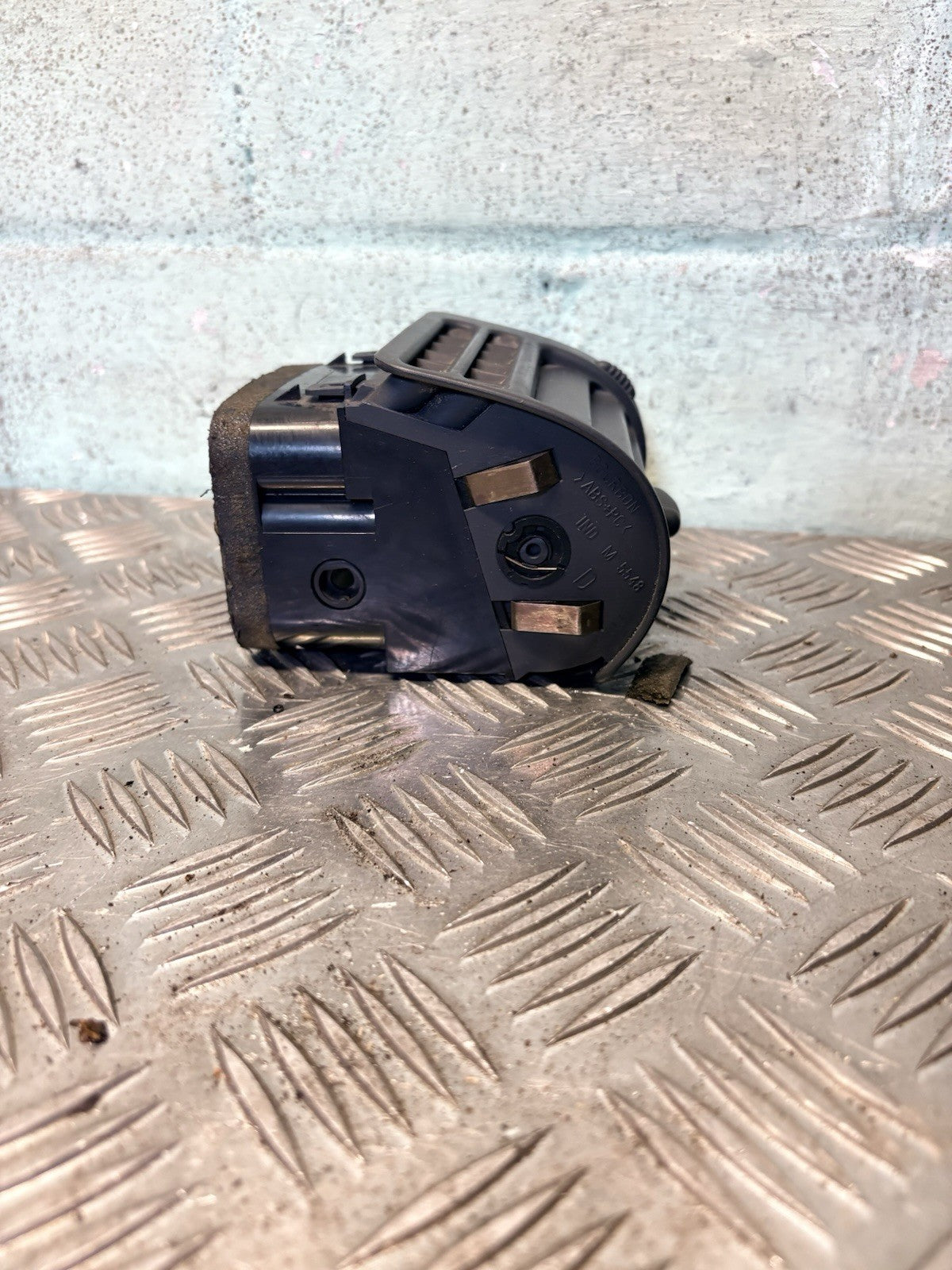 FIAT SCUDO 1998-2006 FRONT DRIVERS SIDE DASHBOARD AIR VENT 1461978077