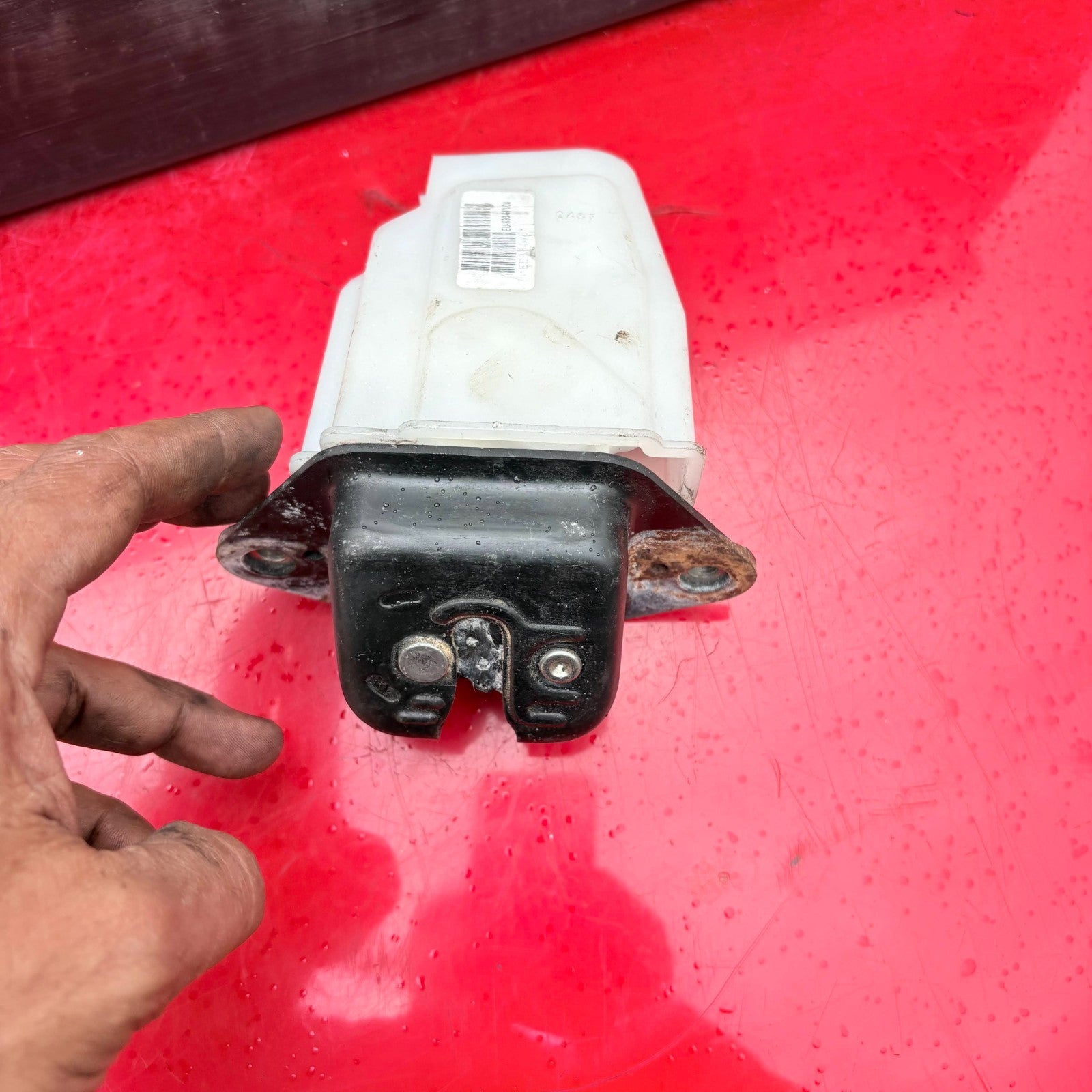 2007 HONDA CR-V BOOT LOCK CATCH EU-K93-61120A
