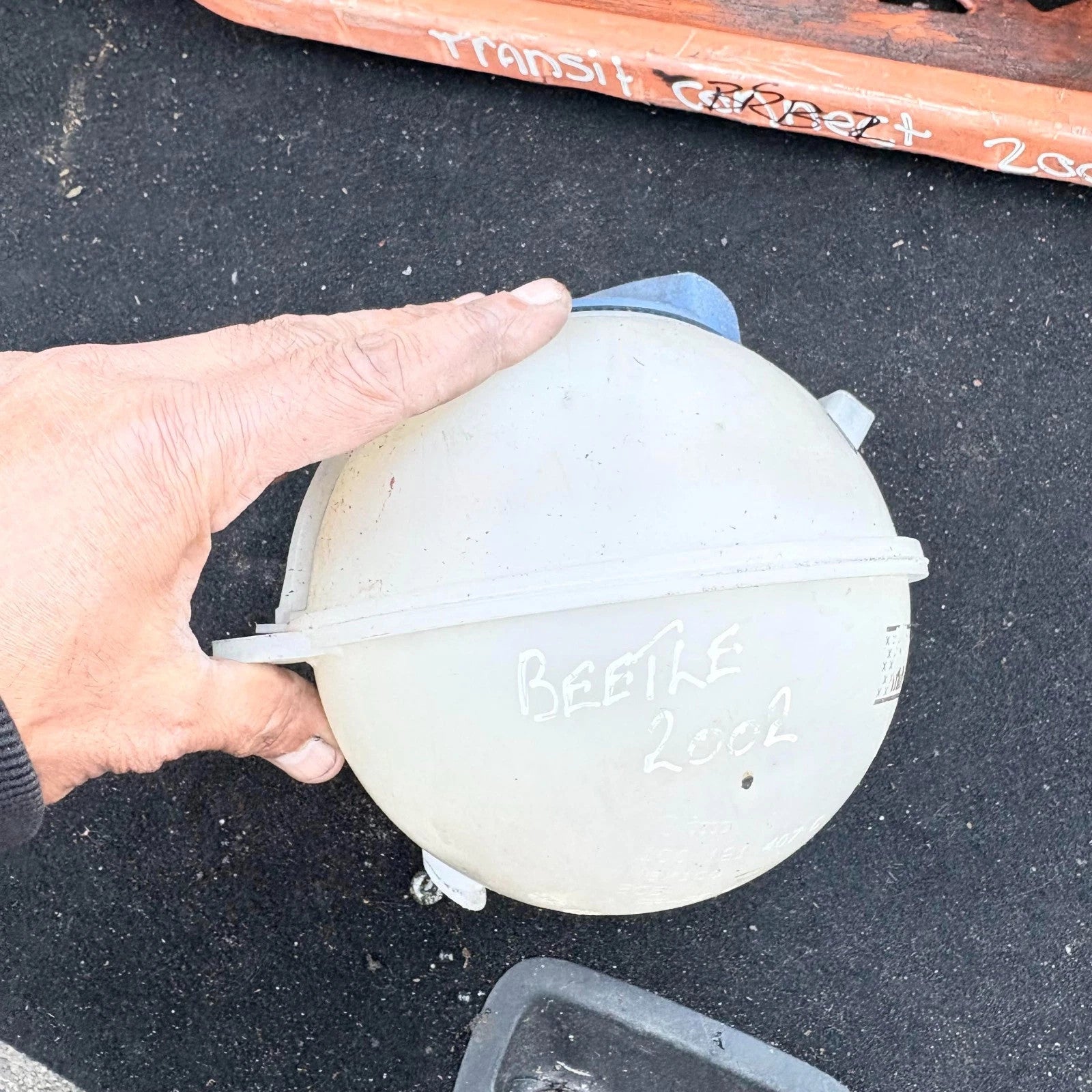 VOLKSWAGEN BEETLE 2002 COOLANT EXPANSION TANK