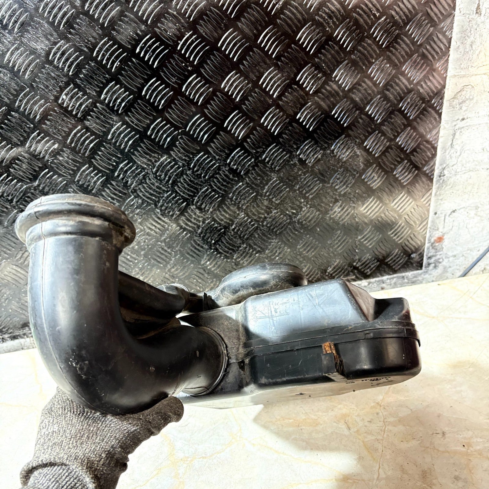 CITROEN XSARA PICASSO 99-10 AIR INTAKE RESONATOR BOX PIPE 9636020480 3512605090