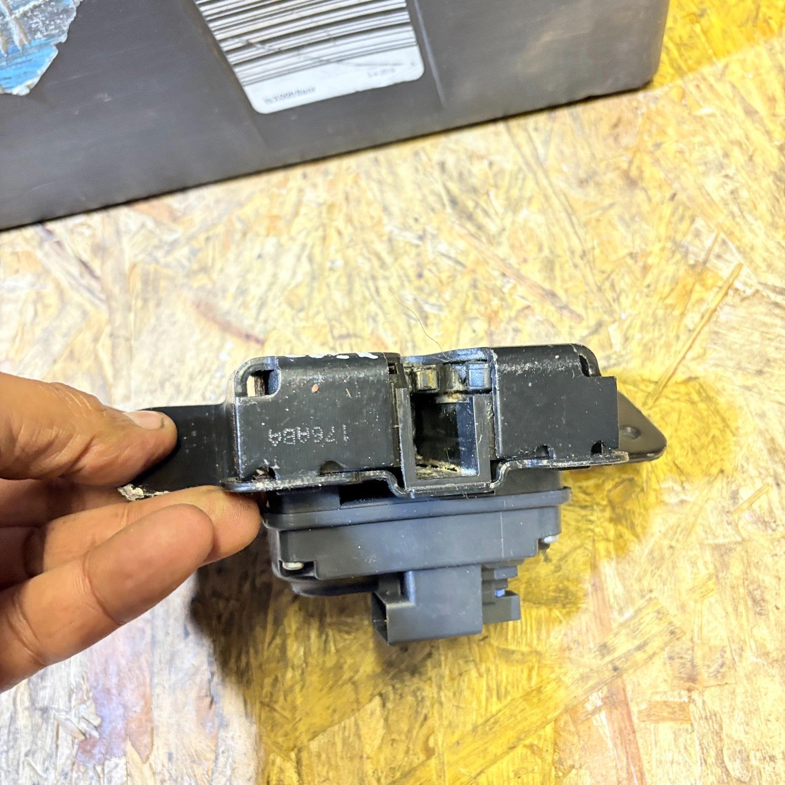 Dodge Caliber 2006-2012 Rear Tailgate Boot Lock Catch 5 Door