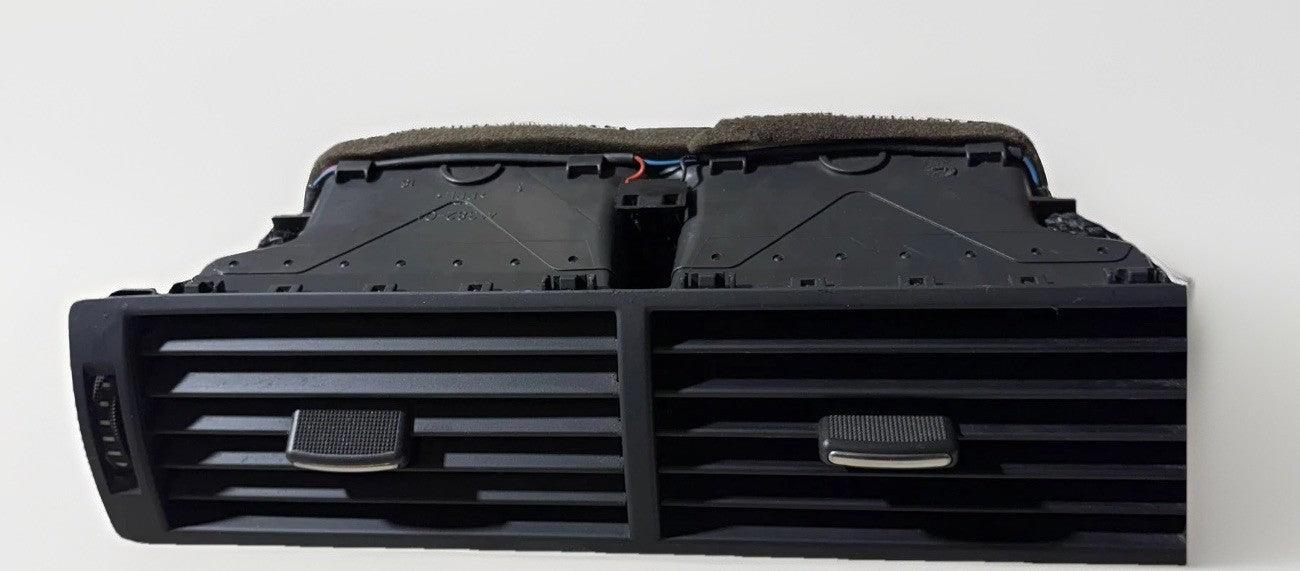 Audi A4 8E B6/B7 2001-2008 Centre Dashboard Air Vent 8E0820951H