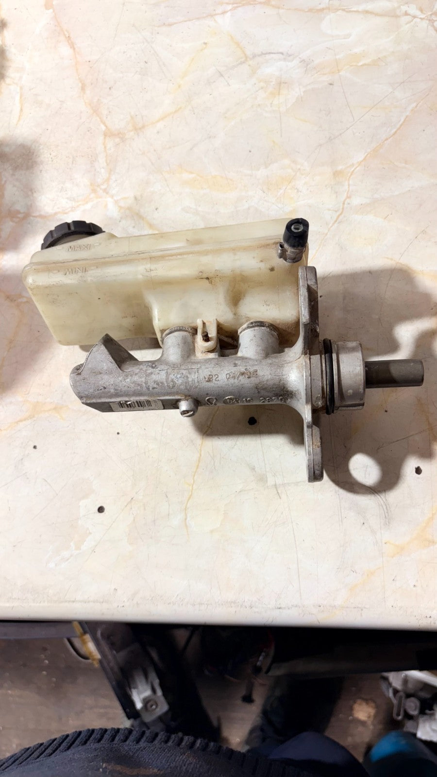 Renault Megane 2004 Brake Master Cylinder Reservoir 320671112