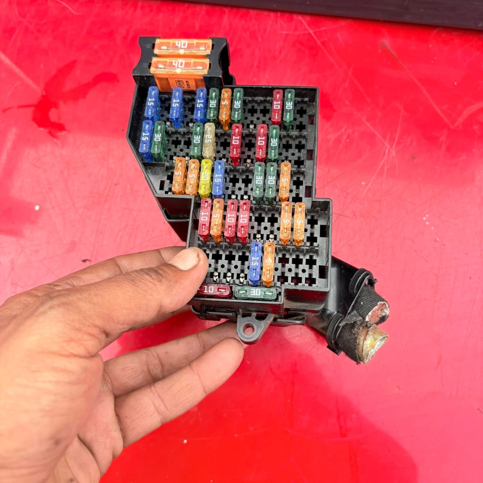 VOLKSWAGEN TOUAREG 7L 2008 3.0 TDI FUSE RELAY BOX 7L0941828A