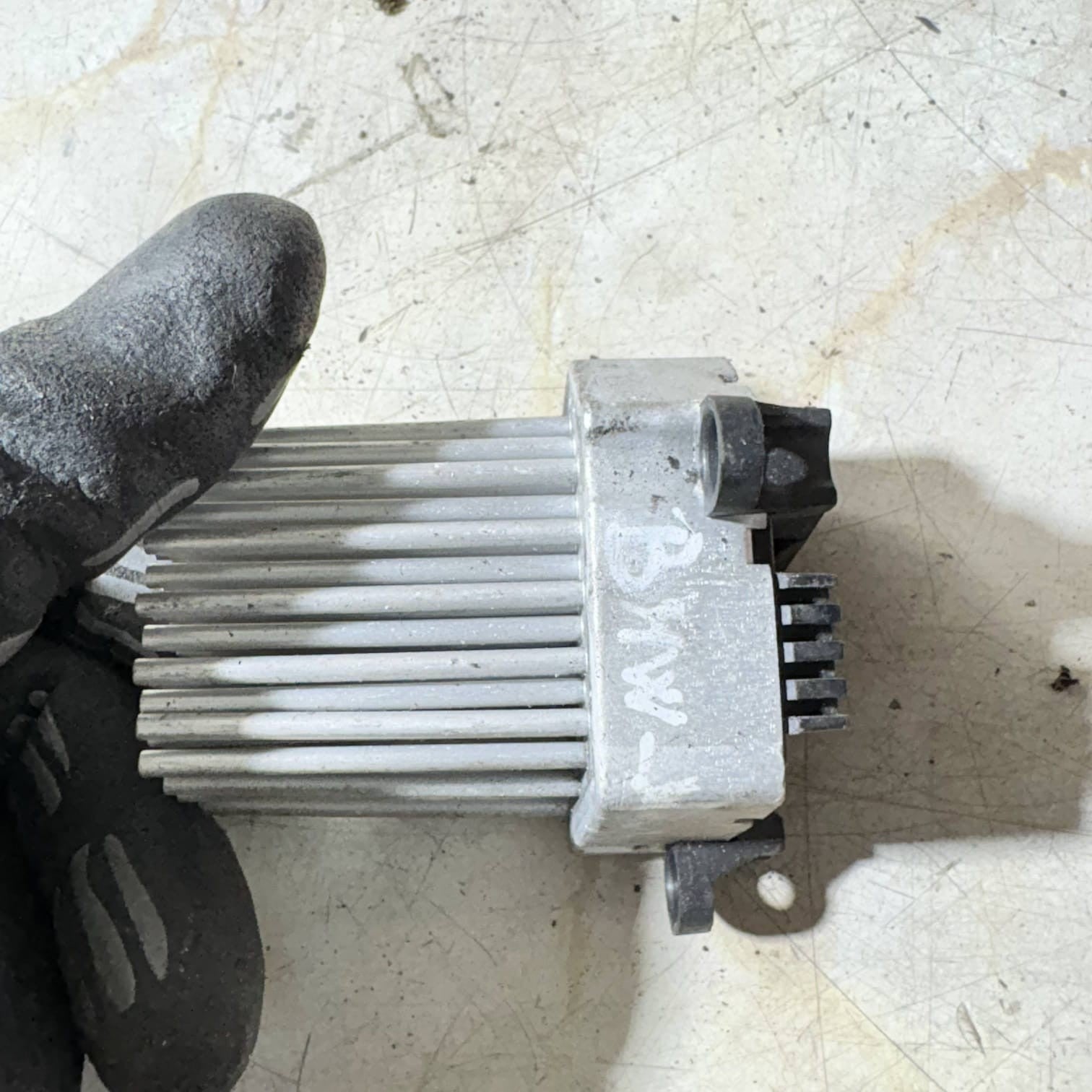 2006 BMW 325CI HEATER BLOWER MOTOR RESISTOR 5HL00843600