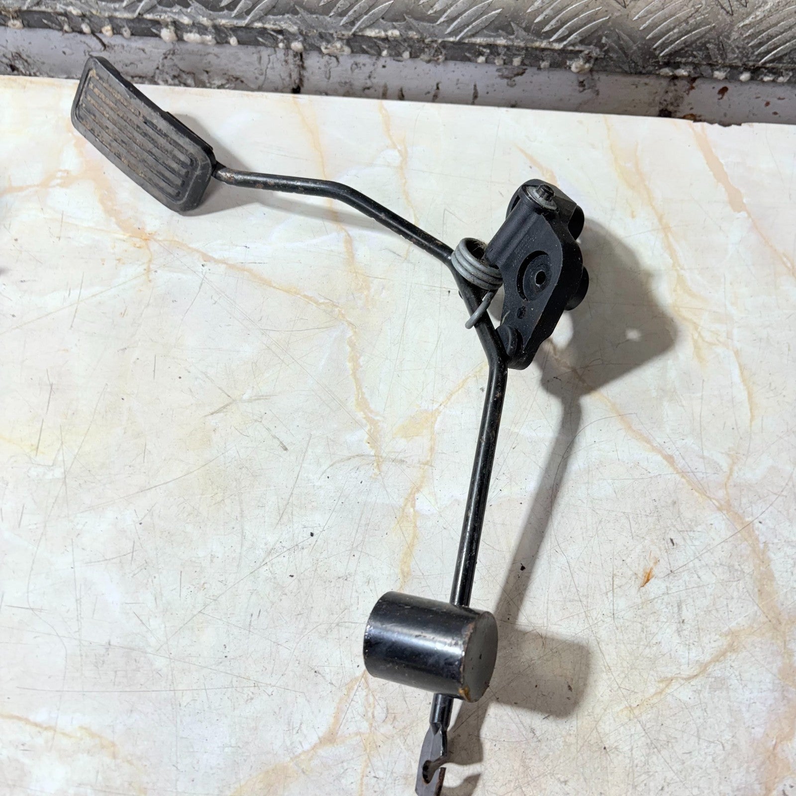 PEUGEOT 107 MK1 ACCELERATOR PEDAL 1.0 PETROL ENGINE