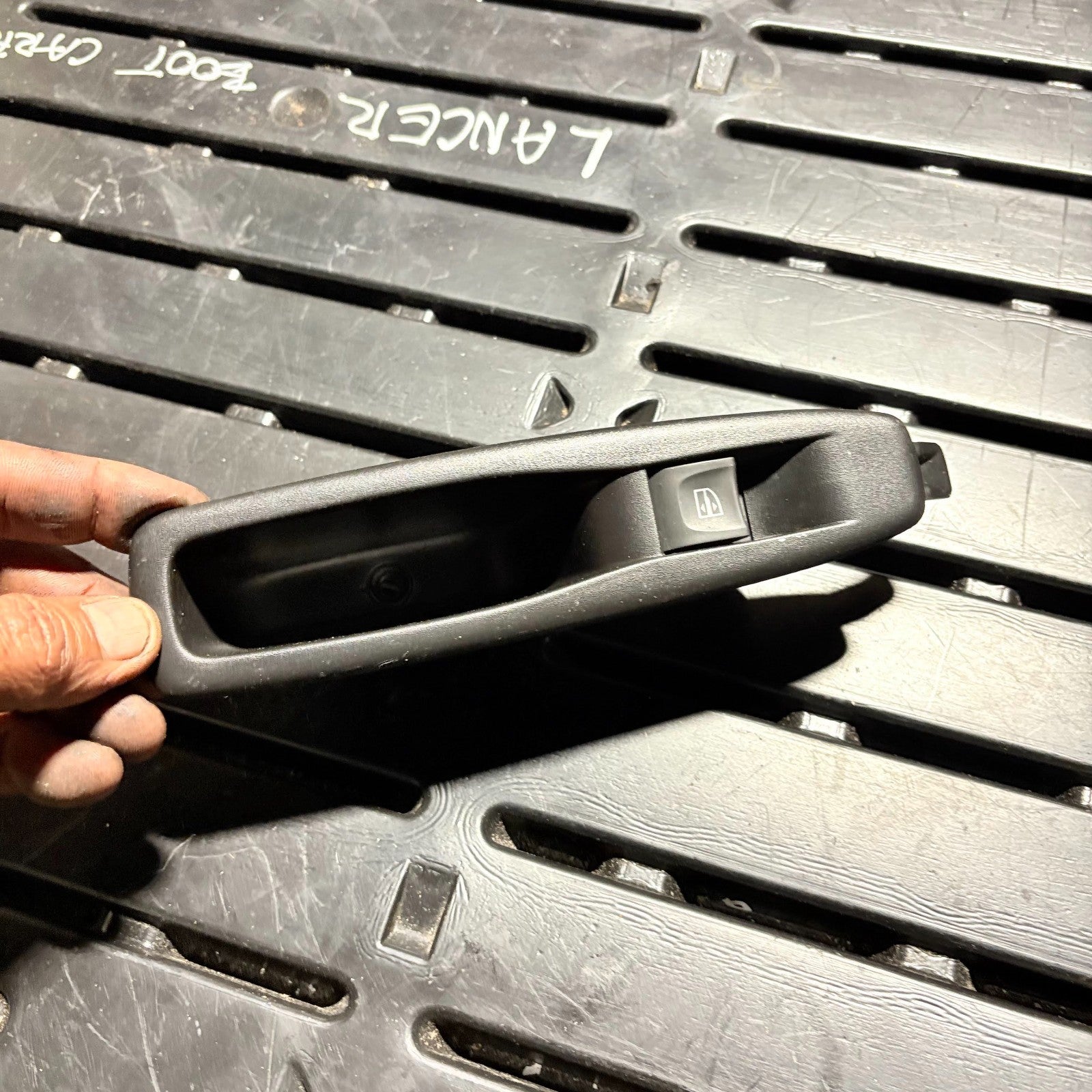 Rear Window for RENAULT CAPTUR 2017-2019 MP6844