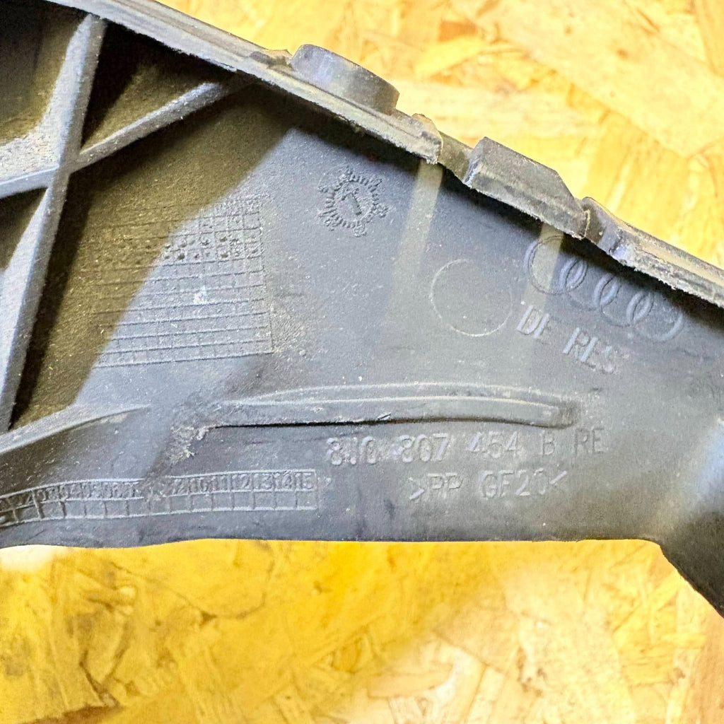 AUDI TT 2007-2014 REAR RIGHT BUMPER SUPPORT BRACKET 8J0807454B