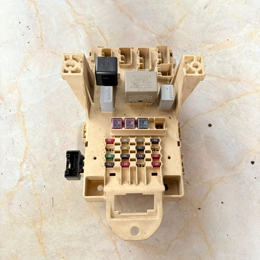 TOYOTA YARIS (SCP1, NLP1, NCP1) 1.0 Fuse Box SAM Module B2730-0D020-A