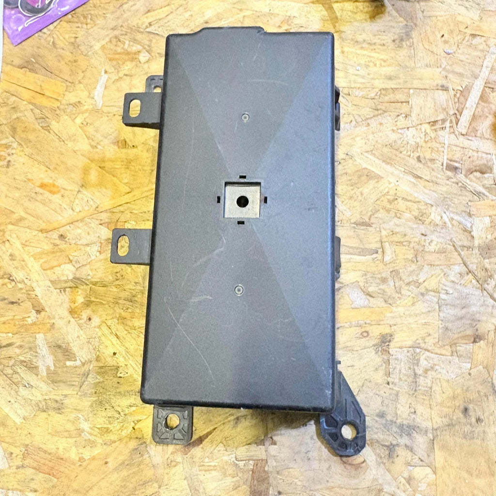 FUSE BOX Kia Sorento 2003-2006