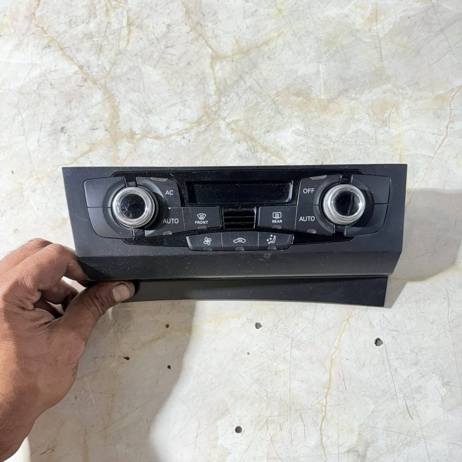 2012 AUDI A4 A/C HEATER CLIMATE CONTROL PANEL 8K2820043AH