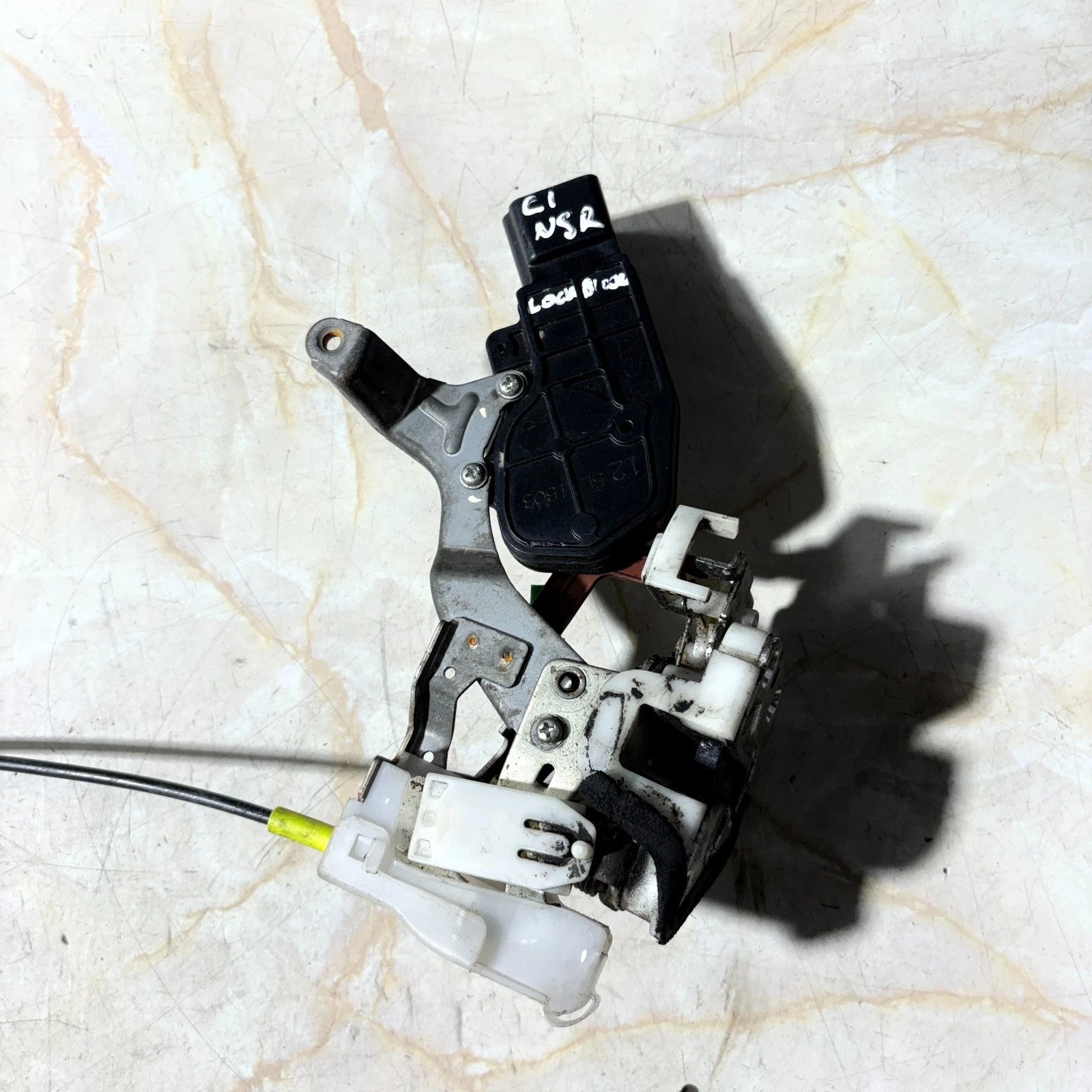CITROEN C1 PEUGEOT 107 TOYOTA AYGO 05-14 5DR REAR LEFT NSR DOOR LOCK LATCH