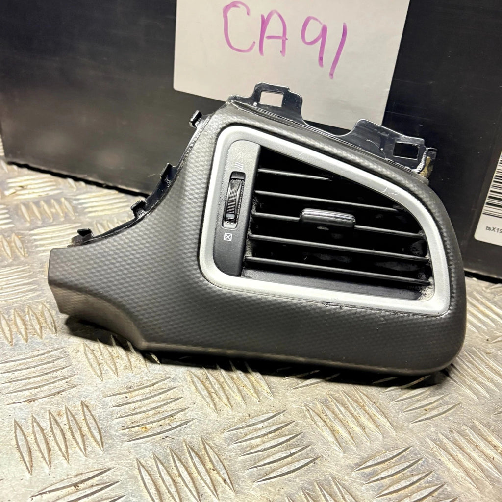 Suzuki SX4 S-Cross 2013-2016 Right Centre Dash Air Vent Heater AC 73511-61M00