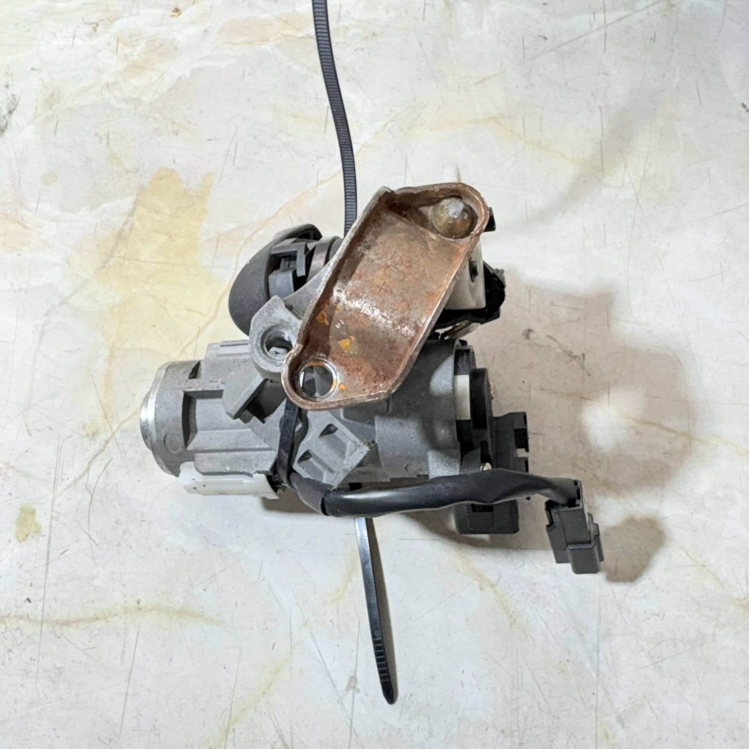 MIRAGE V Ignition Lock Barrel +Key U-SHIN LTD HONDA