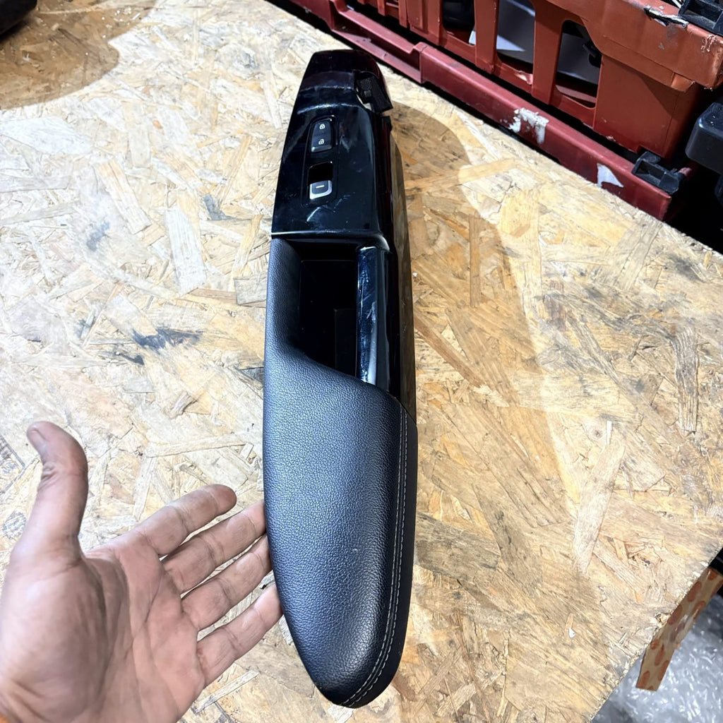 Kia Sportage MK4 QL 2016-2022 Front Left Window Switch 93575-F1520