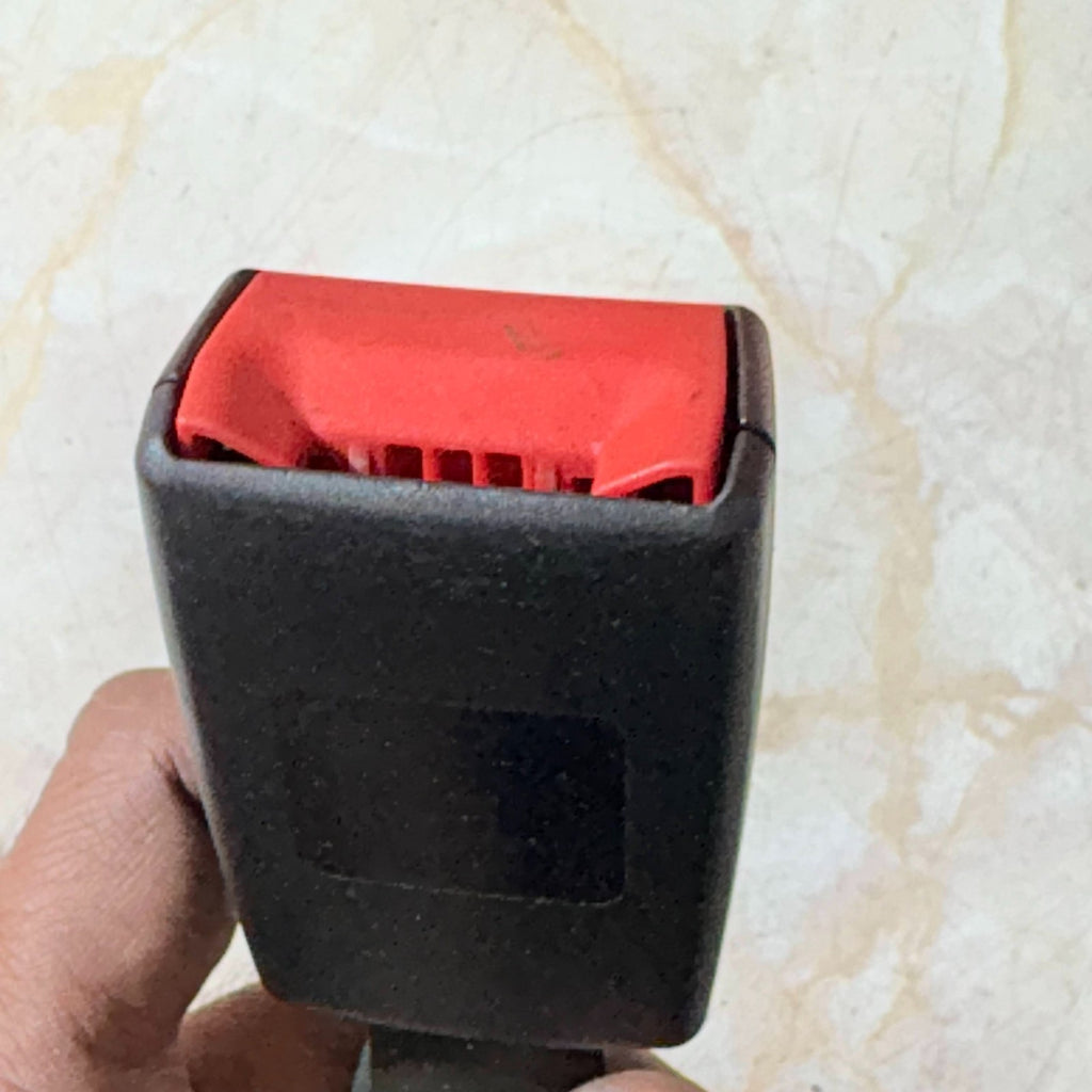 VW Polo GTi Passengers Side Front Seat Belt Catch 6R0857755D