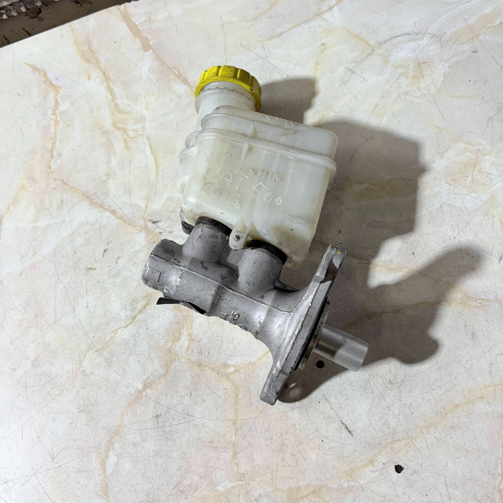 FIAT 500 BRAKE MASTER CYLINDER 32069666 HATCHBACK 2013