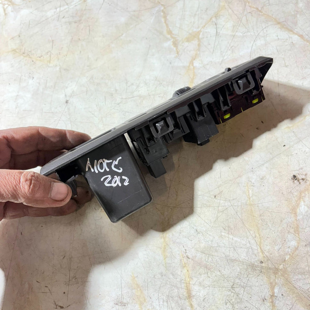 NISSAN NOTE 2009-2014 E11 Headlight & Wing Mirror Control Switch