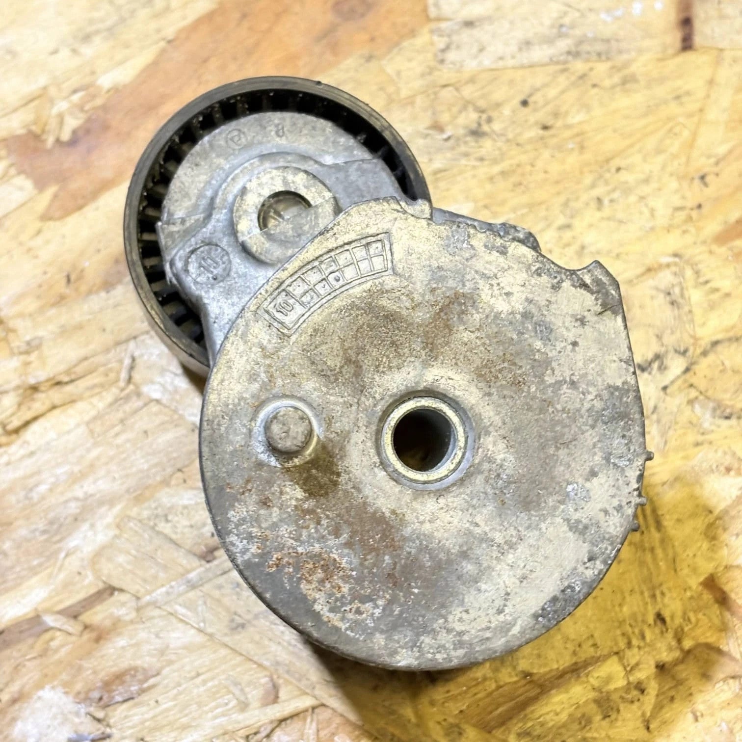Aux Belt Tensioner T39186 Gates Drive V-Ribbed 16114257 5751H3 5751H8 96883630