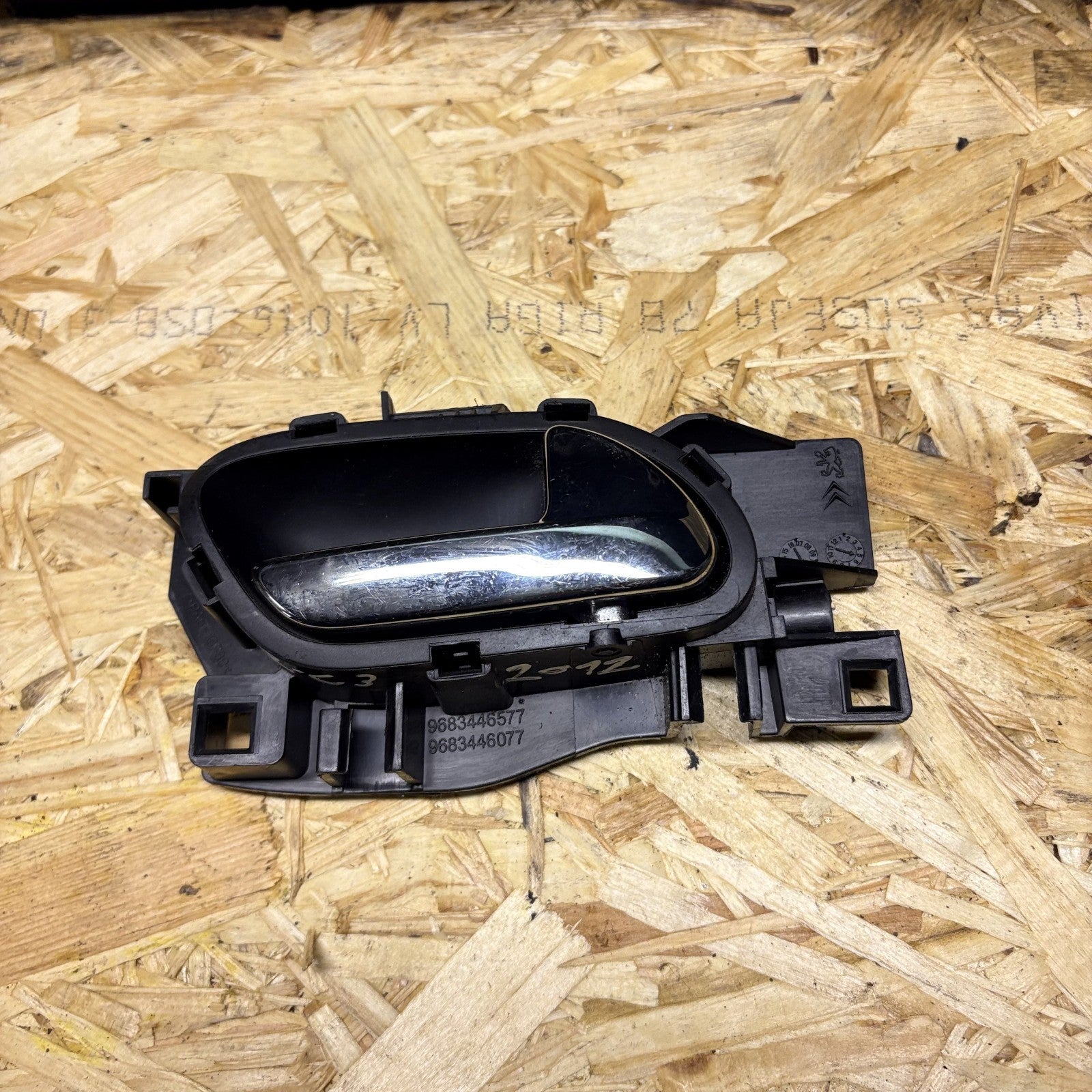 CITROEN C3 DRIVER SIDE REAR INTERIOR DOOR HANDLE 9683446077 2009-2016