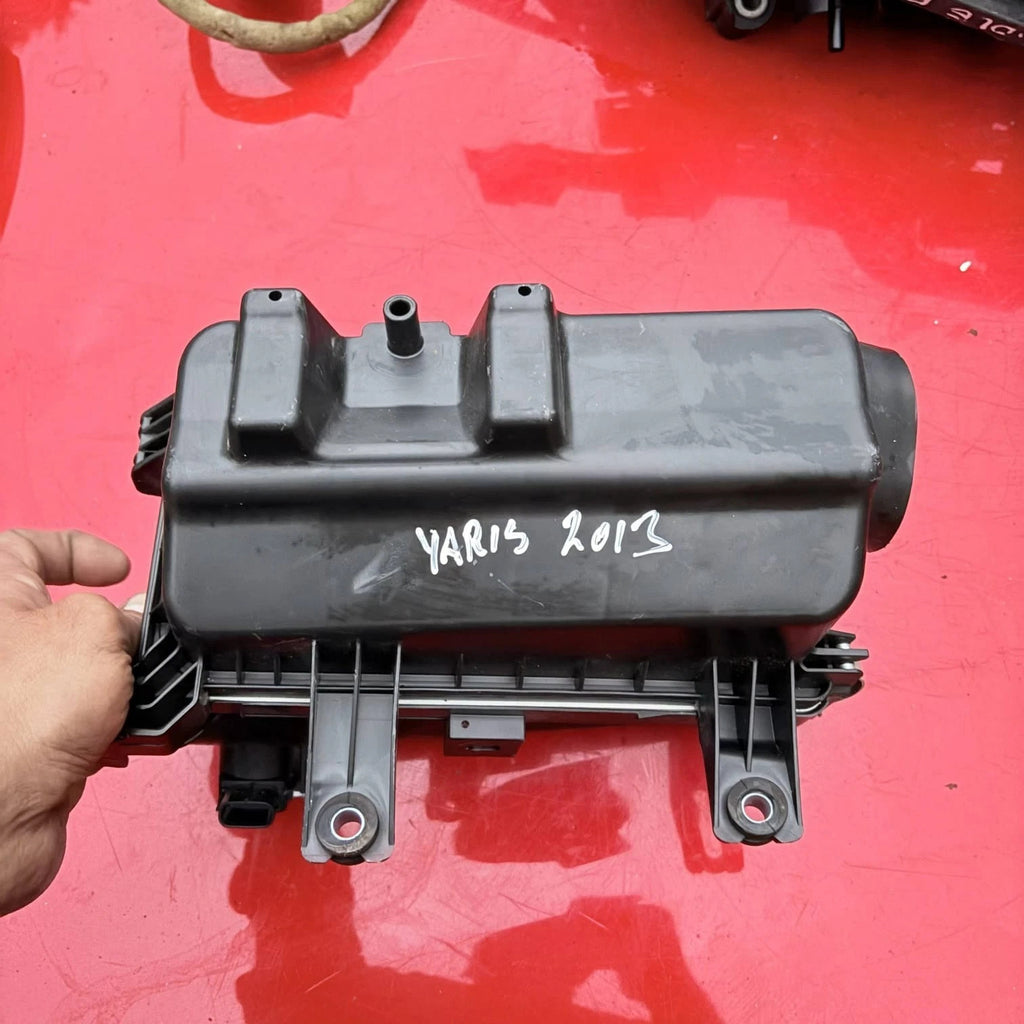 Toyota Yaris XP130 NSP130 1.33 1NR-FE Air Filter Box 2011-2017 17700-0Y070