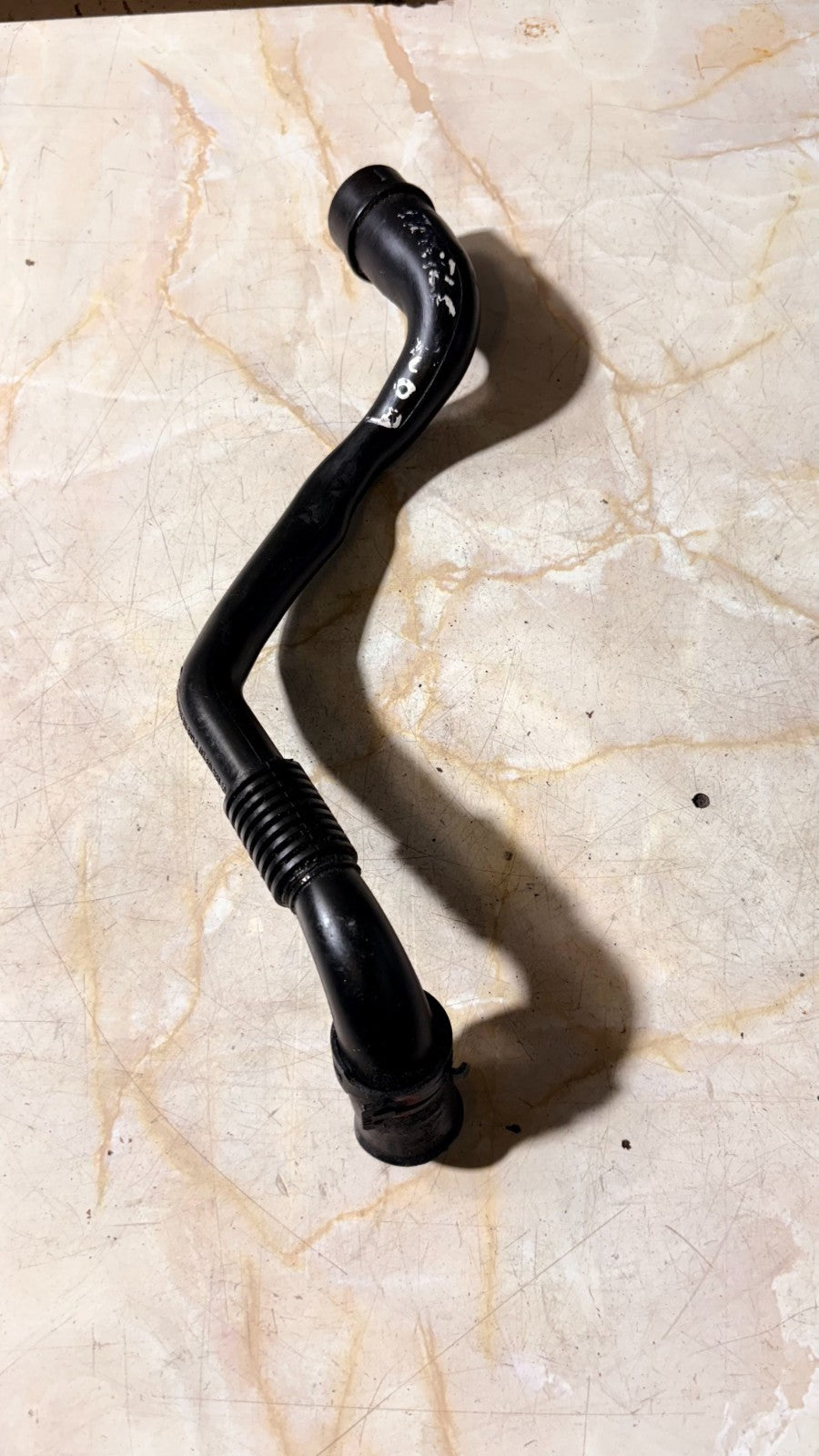 Oil Breather Hose Pipe For VOLKSWAGEN 2009