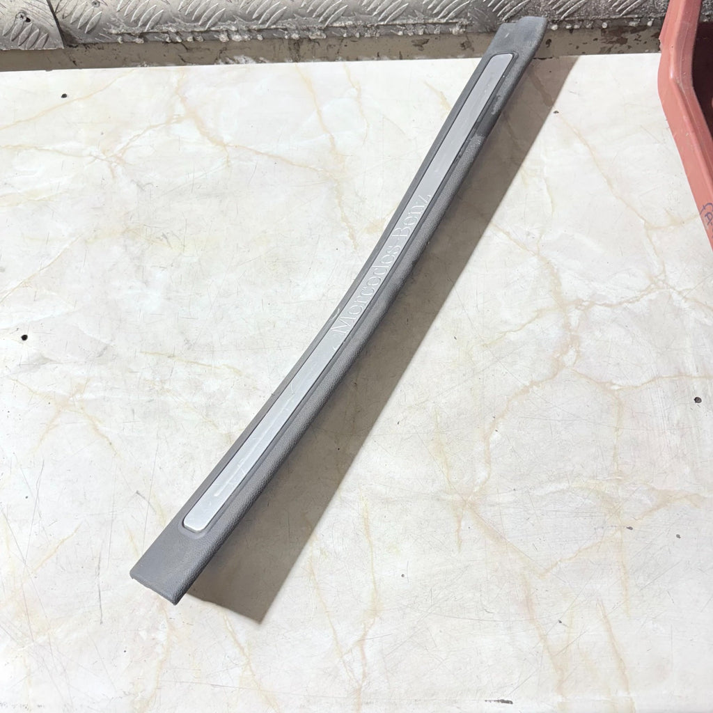 MERCEDES-BENZ A CLASS A150 2008 DOOR SILL TRIM REAR LEFT PASSENGER SIDE