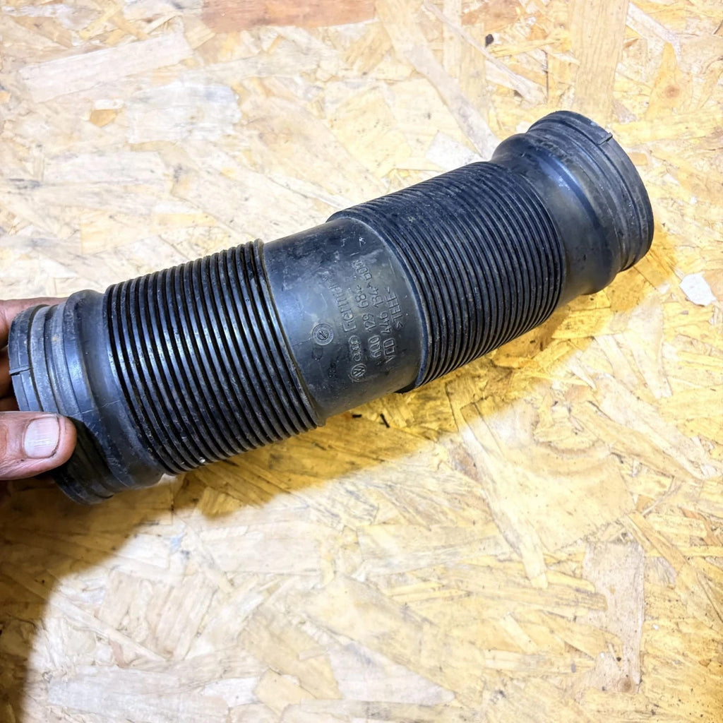 SEAT Ibiza 6L / VW Polo 9N Air Intake Hose Pipe 6Q0129684P 2002-2010