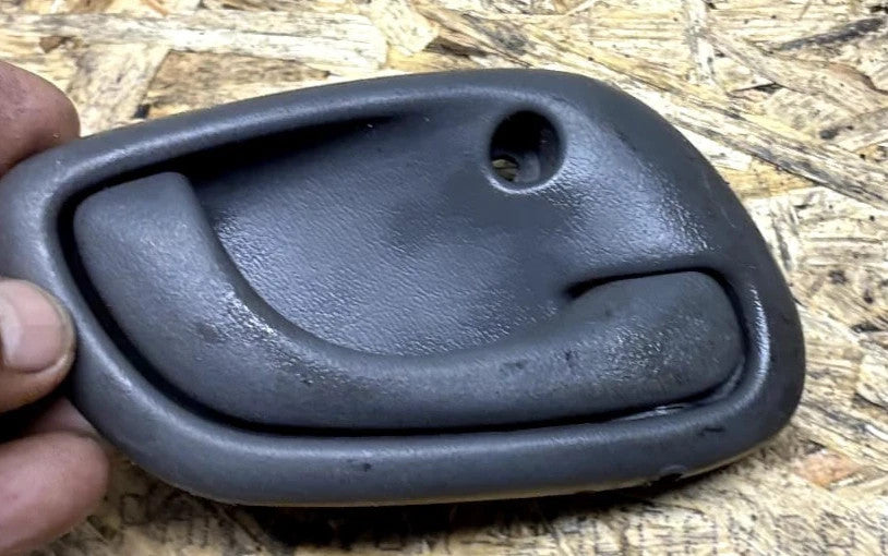 90567525 INTERNAL HANDLE RIGHT FRONT DOOR OPEL AGILA 1.2 B 55KW 5M 5P (