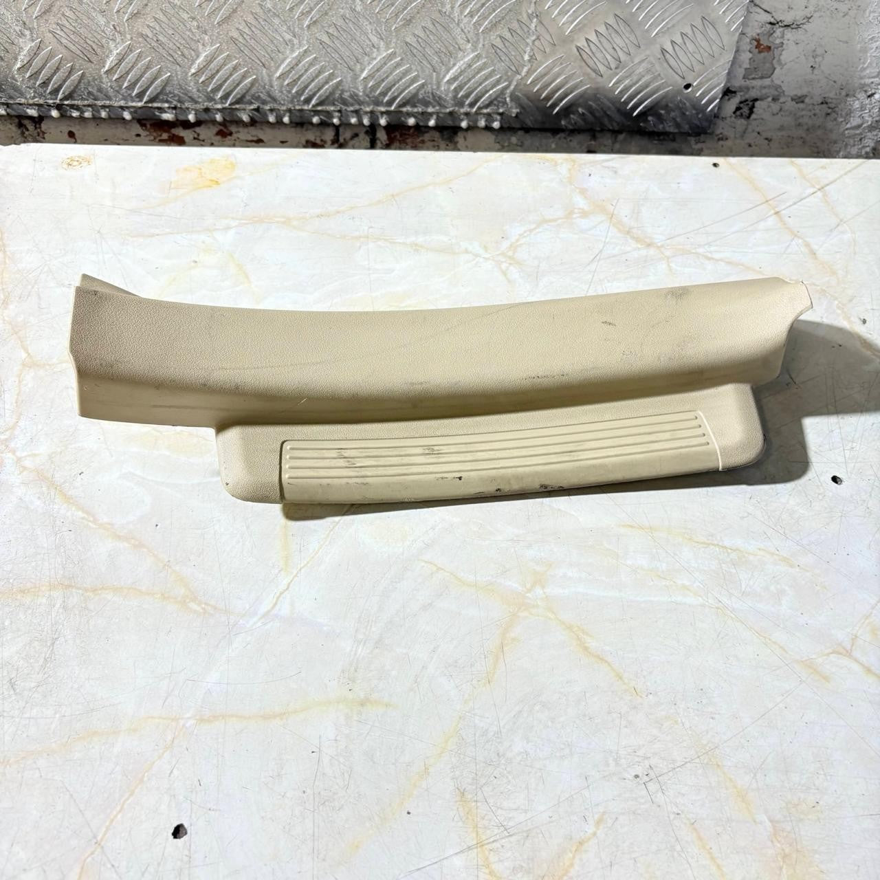 LEXUS 2006 GS350 SIDE DOOR SCUFF PLATE OFF SIDE REAR OSR 67917 53020